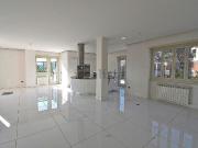 Appartamento in affitto di 190 m² in Via Gradoli, 10