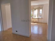 Appartamento in affitto di 190 m² in Via Martiri della...