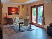 Appartamento in affitto di 190 m² in Viale Caccianiga