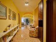 Appartamento in affitto di 193 m² in Viale Umberto I, 72