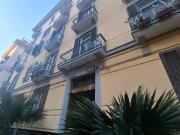 Appartamento in affitto di 200 m² in Via Carlo Poerio, 90