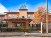 Appartamento in affitto di 200 m² in Via Santuario delle...