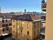 Appartamento in affitto di 203 m² in Via Cesare Battisti, 7