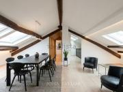 Appartamento in affitto di 209 m² in Via Conservatorio