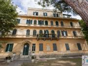 Appartamento in affitto di 210 m² in Via Candido Galli