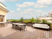 Appartamento in affitto di 210 m² in Via Panama