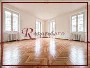 Appartamento in affitto di 215 m² in Piazza del Duomo