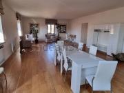 Appartamento in affitto di 220 m² in Via degli Strozzi