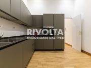 Appartamento in affitto di 230 m² in Via Cicerone