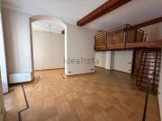 Appartamento in affitto di 235 m² in Via Santa Marta, 10