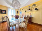 Appartamento in affitto di 251 m² in Via Chiana, 48