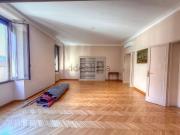 Appartamento in affitto di 255 m² in Via dell&apos Arco...