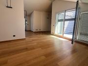 Appartamento in affitto di 274 m² in Via Gustavo Modena, 25
