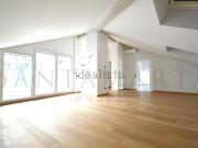 Appartamento in affitto di 275 m² in Via Gustavo Modena