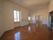 Appartamento in affitto di 280 m² in Via Antonio Bertoloni