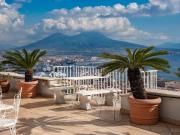 Appartamento in affitto di 280 m² in Via Luigia Sanfelice