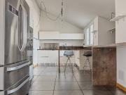 Appartamento in affitto di 309 m² in Via Gustavo Modena