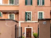 Appartamento in affitto di 40 m² in Via Giano Parrasio, 14