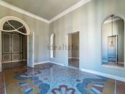 Appartamento in affitto di 460 m² in Via Nizza