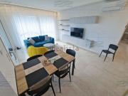 Appartamento in affitto di 75 m² in Viale Italia, 80