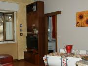 Appartamento in affitto di 80 m² in Via CARNEVALI