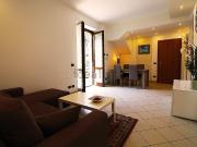 Appartamento in affitto di 85 m² in Via Angelo Longoni