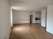 Appartamento in affitto di 87 m² in Via Ausonio, 19