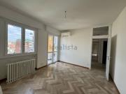 Appartamento in affitto di 90 m² in Via Achille Maiocchi, 11