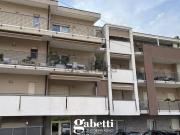 Appartamento in affitto di 90 m² in Via del Mare, 107