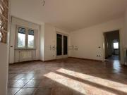 Appartamento in affitto di 90 m² in Via Varese