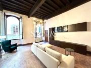 Appartamento in affitto di 92 m² in Borgo degli Albizi