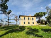 Appartamento in affitto di 92 m² in Via Roma