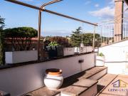 Appartamento in affitto di 94 m² in Via Cassia, 124