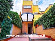 Appartamento in affitto di 98 m² in Via del Fosso di...