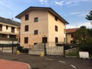 Appartamento in in affitto da privato a Caronno...
