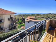 Appartamento in vendita a Aci Castello CT