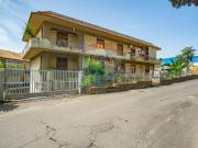 Appartamento in vendita a Aci Sant'Antonio