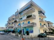 Appartamento in vendita a Alba Adriatica, Zona Mare