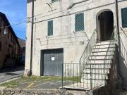 Appartamento in vendita a Allumiere RM