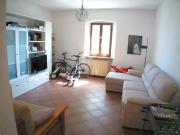 Appartamento in vendita a Avenza Carrara in Discreto...