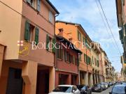 Appartamento in vendita a Bologna via San Petronio...