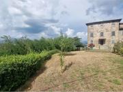 Appartamento in vendita a Camporgiano LU