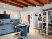 Appartamento in vendita a Carate Brianza MB
