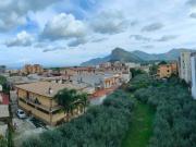 Appartamento in vendita a Carini PA