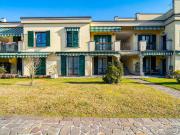 Appartamento in vendita a Carugo