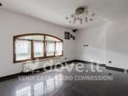 Appartamento in vendita a Cremenaga