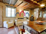 Appartamento in vendita a Cune Borgo a Mozzano in... Appartamento in vendita a Cune Borgo a Mozzano in...