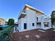 Appartamento in Vendita a Desenzano del Garda centri:...