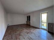 Appartamento in vendita a Erba CO