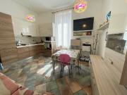 APPARTAMENTO in VENDITA a FOLLONICA CENTRO di 3 vani APPARTAMENTO in VENDITA a FOLLONICA CENTRO di 3 vani